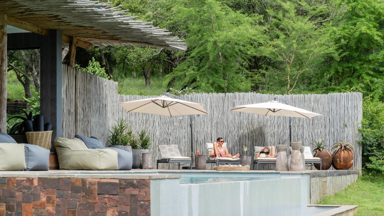 Sungulwane Private Game Lodge Hluhluwe Exterior photo